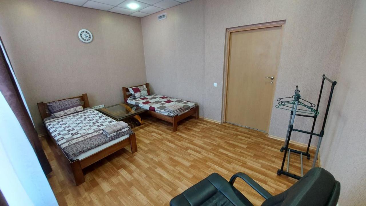 Отель Меридиан Zolotonosha ภายนอก รูปภาพ